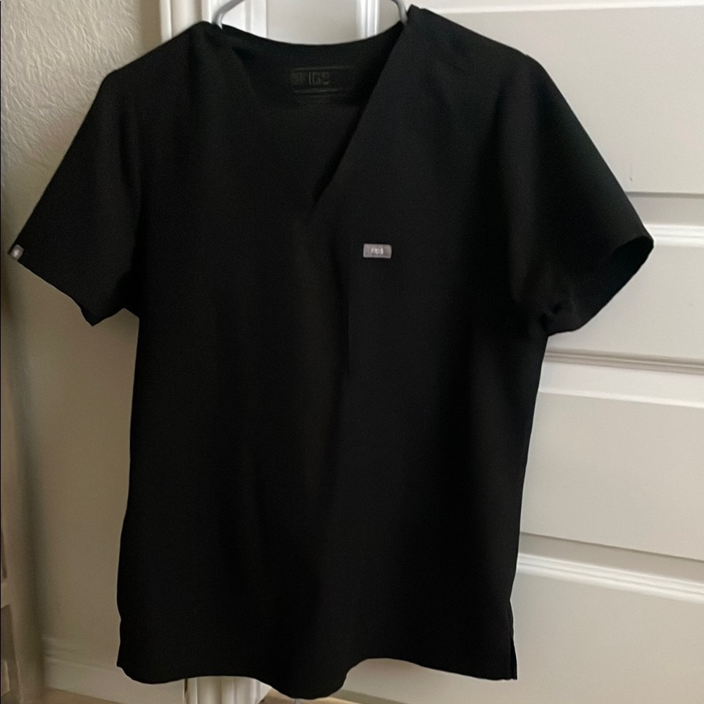 FIGS black scrub set